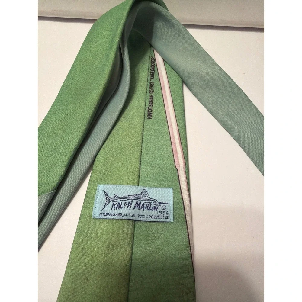 Vintage 1986 Ralph Marlin Golf Putter Ball‎ Green Novelty Tie Kneeknocker Mens